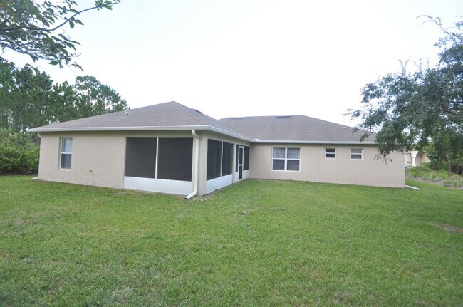36 Frenora Ln in Palm Coast, FL - Building Photo - Building Photo