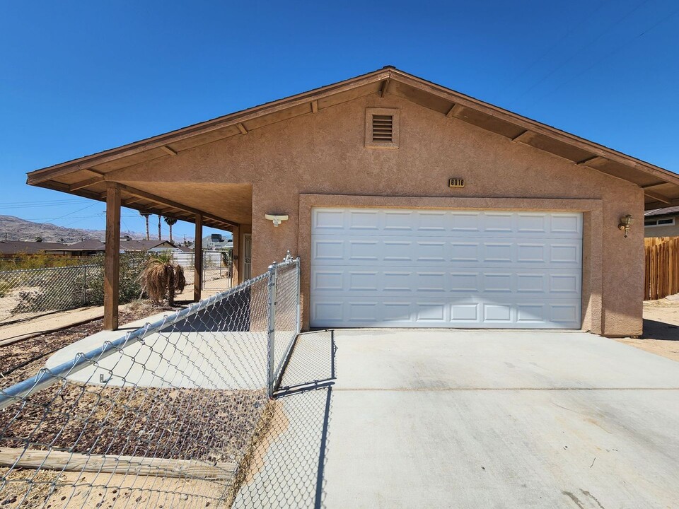 6016 Cahuilla Ave in Twentynine Palms, CA - Building Photo