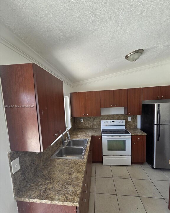14010 SW 281st Terrace in Homestead, FL - Building Photo