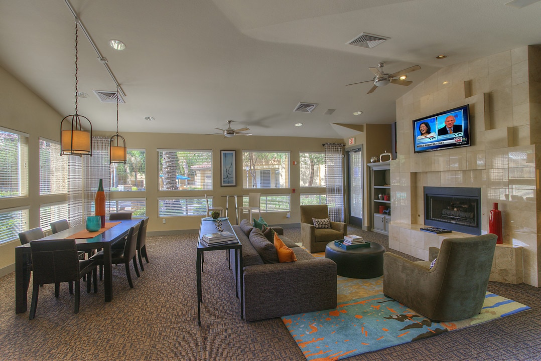 Bellagio Apartments in Scottsdale, AZ - Building Photo