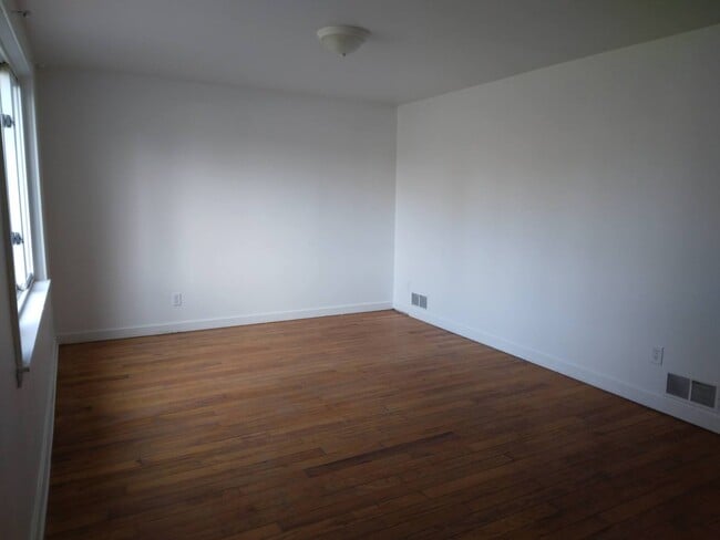 810 Sullivan Ct in Crest Hill, IL - Building Photo - Building Photo