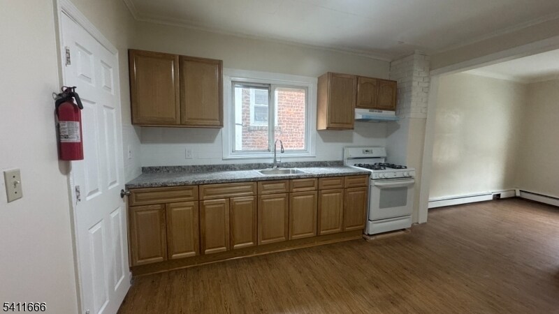 205 Parker Ave in Clifton, NJ - Building Photo