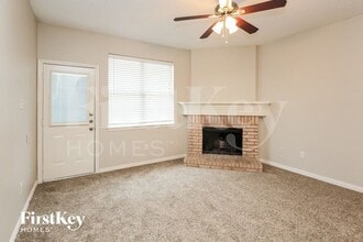 500 Blueberry Hill Ln in Mansfield, TX - Building Photo - Building Photo