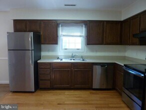 103 Gurney Dr in Fruitland, MD - Building Photo - Building Photo