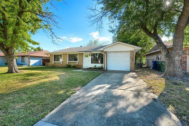 1714 Meridian Way in Garland, TX - Foto de edificio - Building Photo