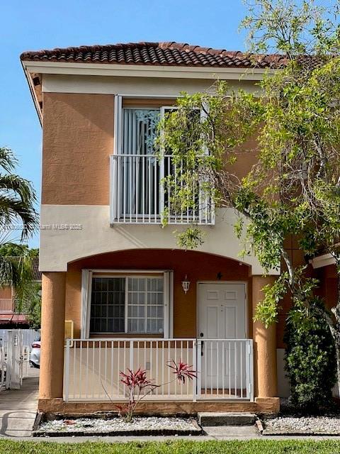 112 E 5th St in Hialeah, FL - Building Photo - Building Photo