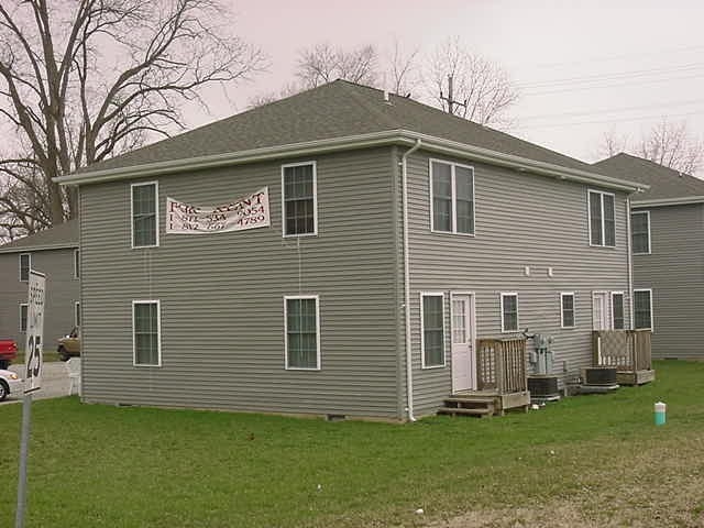 305 E Seminary St in Vevay, IN - Foto de edificio - Building Photo