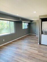 7265 Tennyson St in Westminster, CO - Foto de edificio - Building Photo