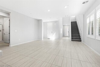 12089 Arrebol Ave in Las Vegas, NV - Building Photo - Building Photo