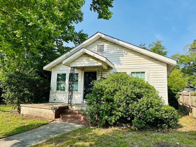 property at 2122 Jefferson St
