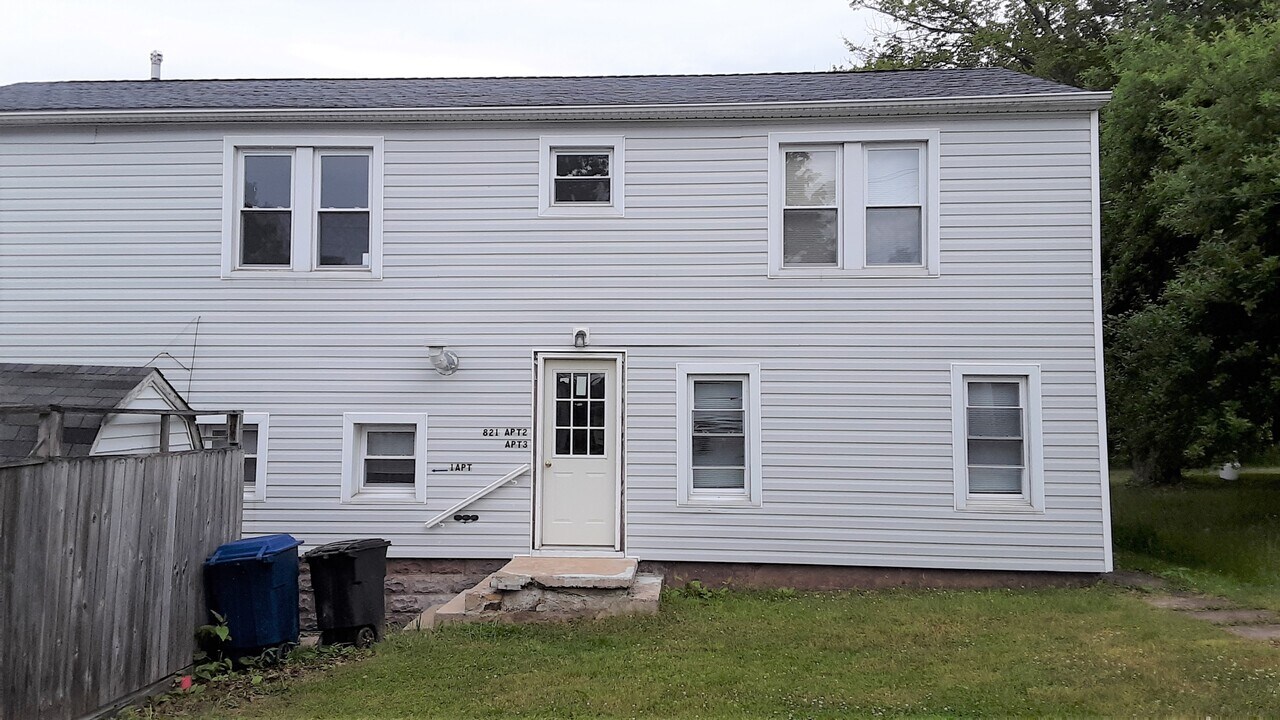 821 Keystone Ave, Unit 0 in Cresson, PA - Foto de edificio