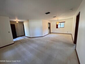 2239 Woodlawn Cir in Melbourne, FL - Building Photo - Building Photo