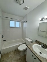 430 NW 47th Ave in Miami, FL - Building Photo - Building Photo