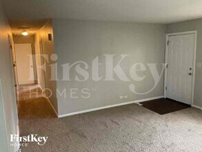 1355 S Oakland Ave in Villa Park, IL - Building Photo - Building Photo