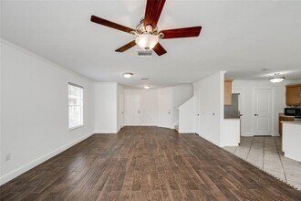 8705 Davis Oaks Trail in Austin, TX - Building Photo - Building Photo