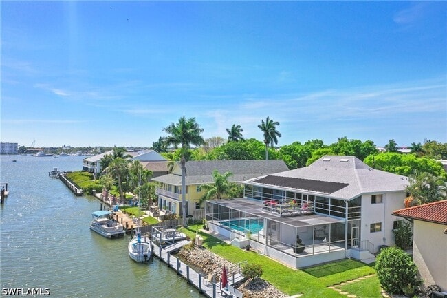 1376 Chesapeake Ave