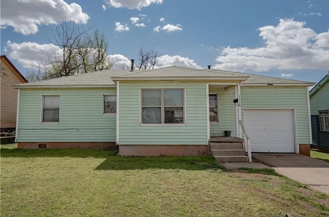 property at 1116 SE 18th St