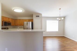 14338 N 129th Ave in El Mirage, AZ - Foto de edificio - Building Photo