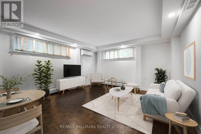 173 Quebec Ave in Toronto, ON - Building Photo - Building Photo