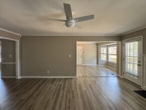 7118 Rockridge Ln in Fayetteville, NC - Building Photo - Building Photo