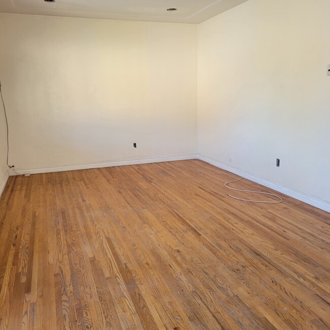 property at 731 E Providencia Ave