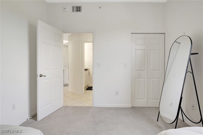 property at 470 Launch Cir