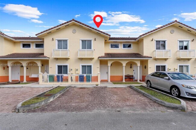 7469 NW 179th St in Hialeah, FL - Building Photo - Building Photo