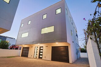 4647 Pickford St in Los Angeles, CA - Building Photo - Building Photo