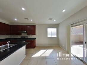9273 Grassy Weep Ct in Las Vegas, NV - Building Photo - Building Photo
