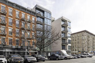 Park Row Harlem in New York, NY - Foto de edificio - Building Photo