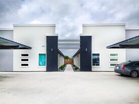 10 Maryland St in Alton, TX - Building Photo