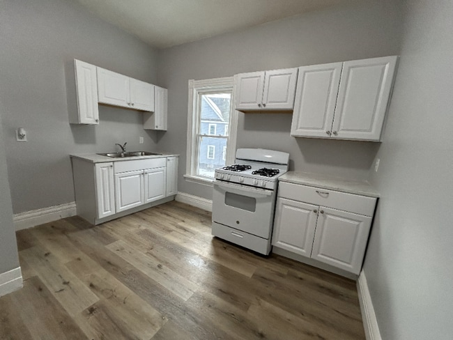 510 Cortland Ave in Syracuse, NY - Foto de edificio - Building Photo