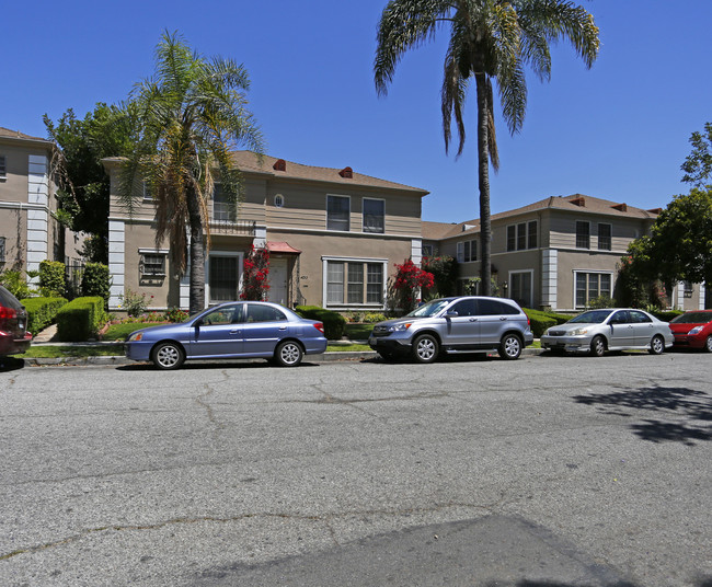 4009 Leeward Ave in Los Angeles, CA - Building Photo - Building Photo