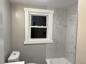 610 Killingly St in Johnston, RI - Building Photo - Building Photo