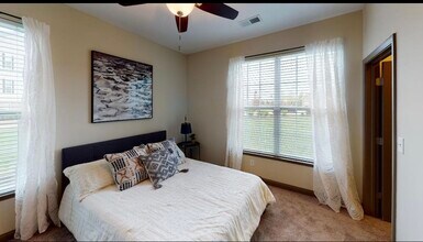 107 Presido Ln, Unit 301 in Lafayette, IN - Foto de edificio - Building Photo