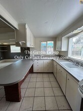 27 SE 94th Ave in Portland, OR - Building Photo - Building Photo