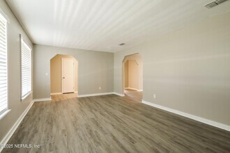 6349 Faulkner Dr in Jacksonville, FL - Building Photo - Building Photo