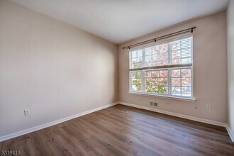 116 Winding Hill Dr in Hackettstown, NJ - Building Photo - Building Photo