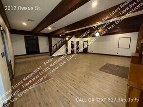 2012 Owens St in Fort Worth, TX - Building Photo - Building Photo