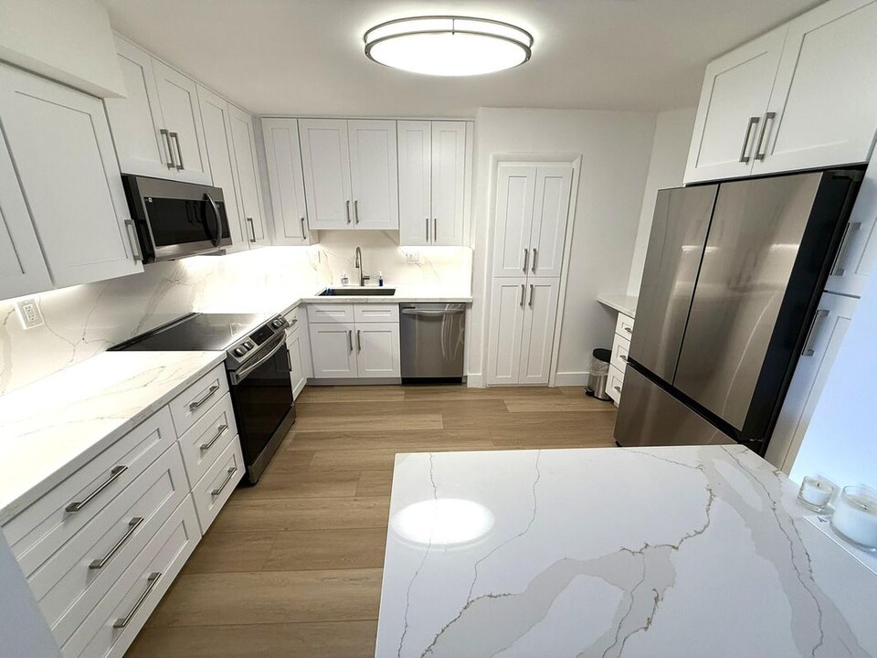 2860 S Ocean Blvd in Palm Beach, FL - Building Photo