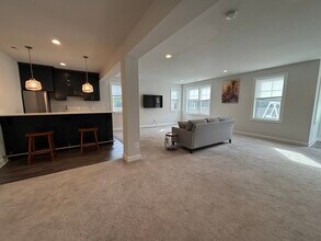 9683 Parkland Meadow Lane in Vienna, VA - Building Photo - Building Photo