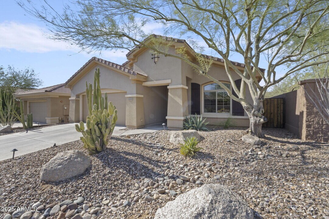 41448 N Bent Creek Way in Anthem, AZ - Building Photo