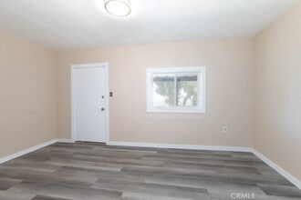 1059 1/2 Buelah Cir in Los Angeles, CA - Building Photo - Building Photo