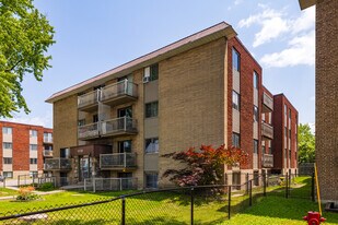 6350 Léger Boul in Montréal, QC - Building Photo