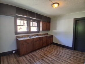 120 S Crawford St in Danville, IL - Building Photo - Building Photo