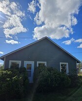 777 Lange Rd in Bellingham, WA - Building Photo