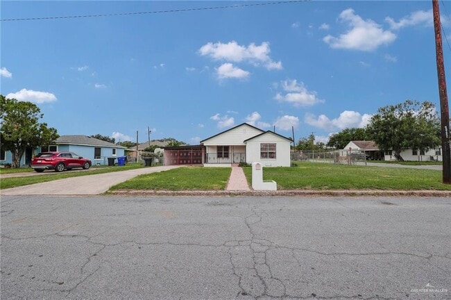 913 N 3rd St in McAllen, TX - Building Photo - Building Photo