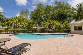 3929 Sabal Way in Fort Pierce, FL - Building Photo - Building Photo