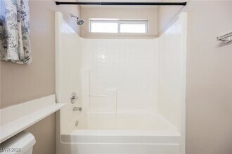 138 Cam Capri in Henderson, NV - Building Photo - Building Photo