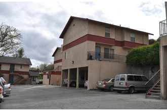 Paso Robles Gardens in Paso Robles, CA - Building Photo - Building Photo